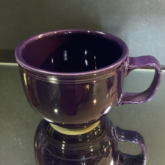Fiesta Jumbo Cup 18 ounce Plum Purple Discontinued Vintage HLC - Picture 1 of 6